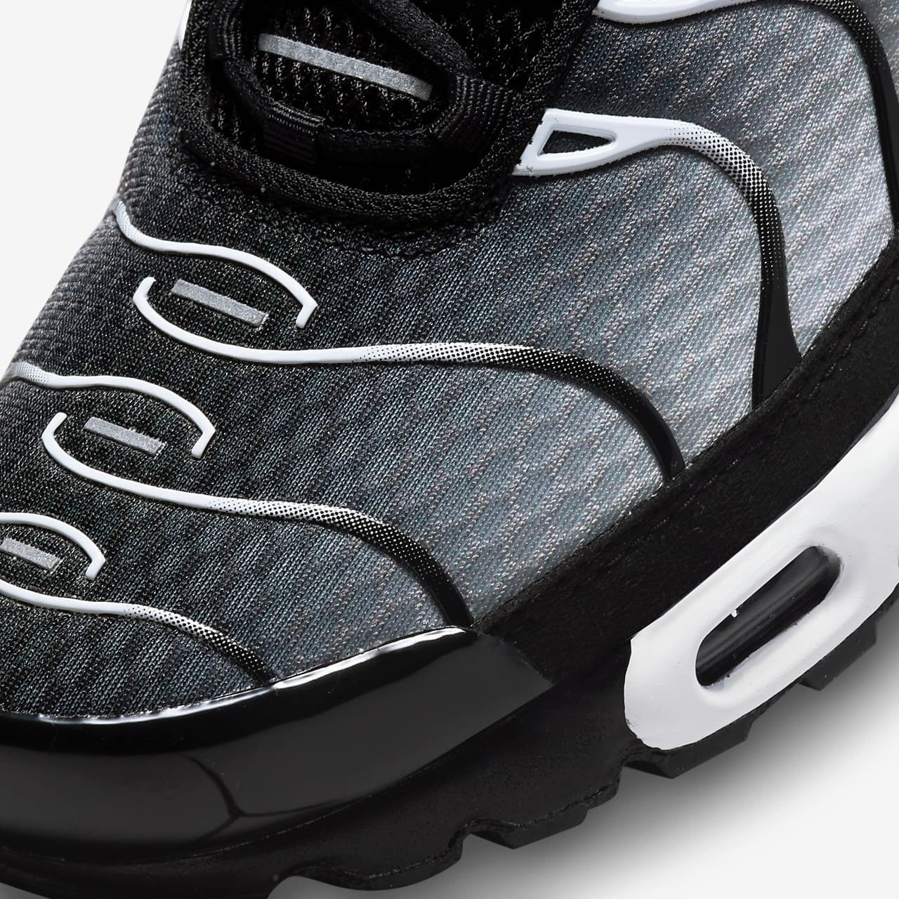 Nike Air Max Plus Tn 'Smoke Fade' – GHAN Shoe